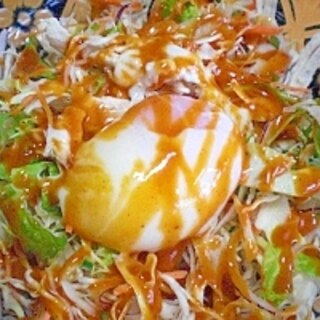 ある材料で！　　「簡単温玉サラダ」　　　♪♪